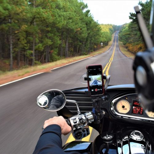 Dlaczego warto kupić uchwyt motocyklowy na telefon?